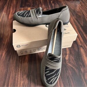 Cloudstepper by Clarks Ws Carly Charm Loafers